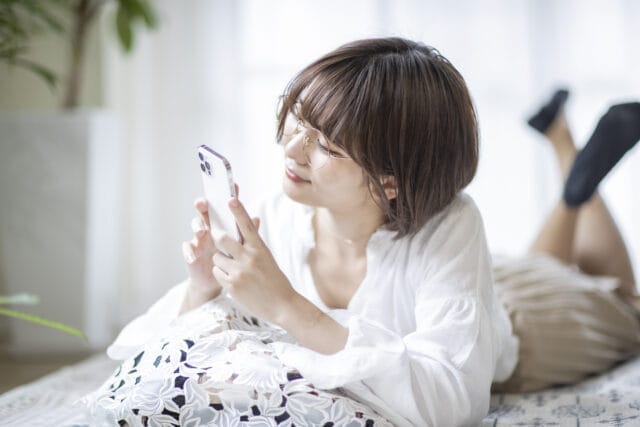 写真と鏡どっちが本当の自分の顔？