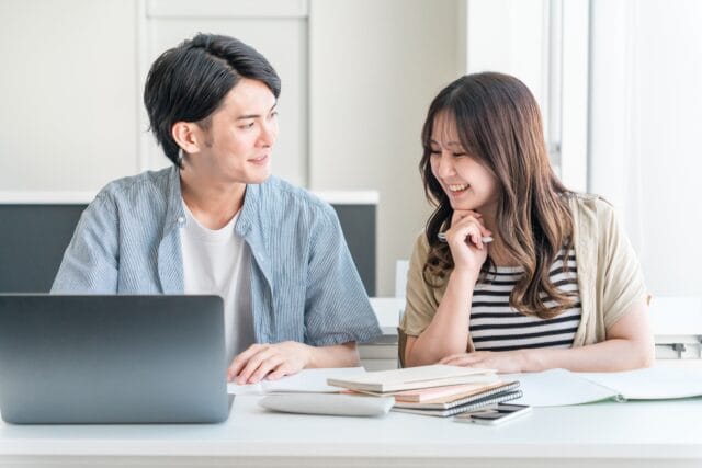 大学生に手を出す社会人はやばい人？