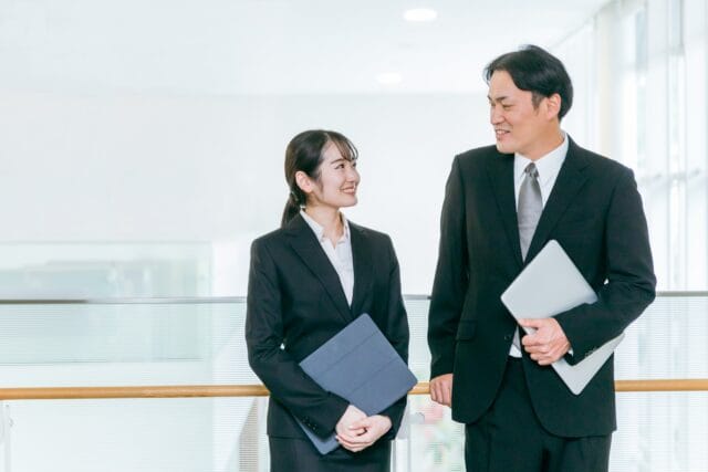 彼氏がいるかどうかの見分け方が職場でわかる方法！